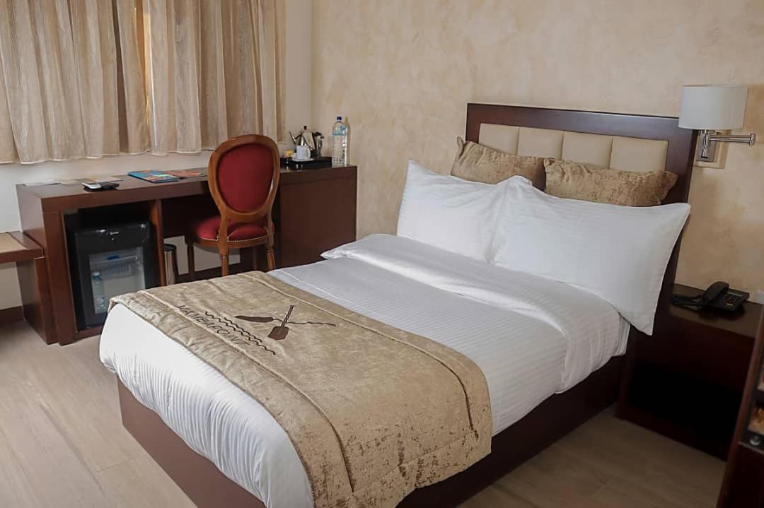 Mamba Point Hotel Freetown Exterior photo